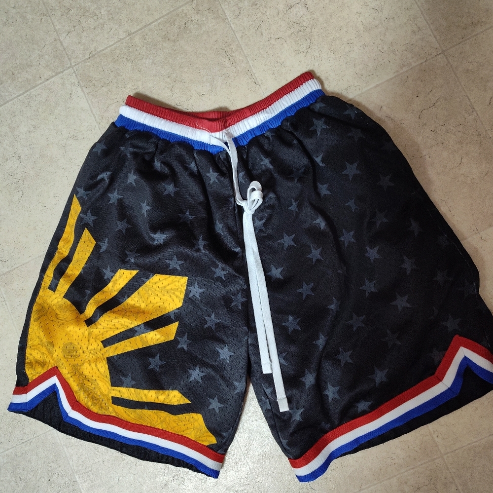 Savs Phillipine Basketball Street Shorts Sz Small Unworn Cond Rare Find